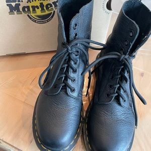 Dr. Martens Pascale 1460 Virginia | black | Size 7